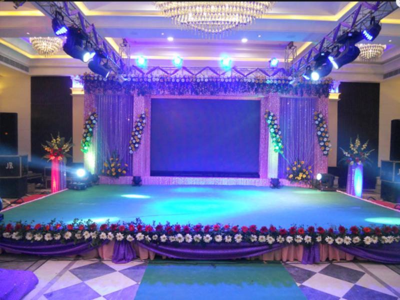 Vijay Intercontinental Hotell Kanpur Exteriör bild